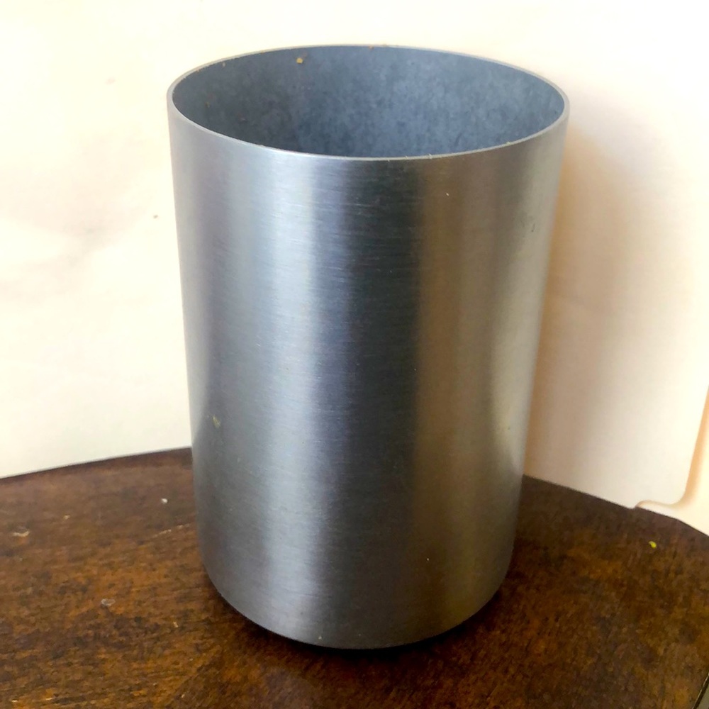 Tin cup set (reserved)